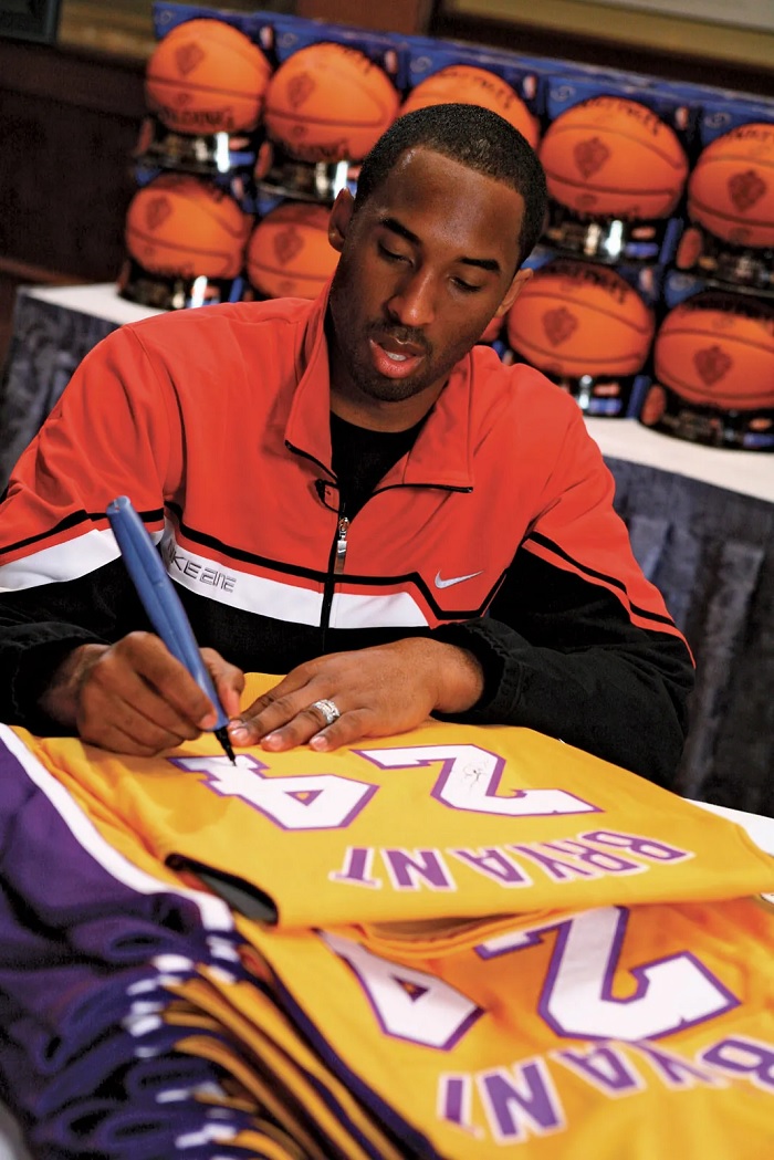 Kobe Bryant’s charitable work with the Make-A-Wish Foundation