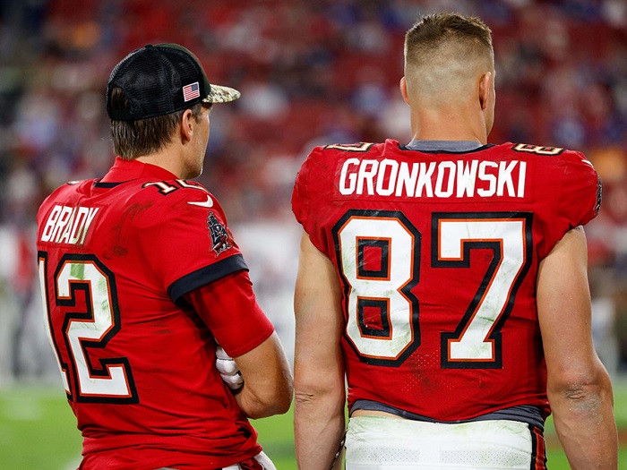 How will Tampa Bay Buccaneers fill the void on and off the field, left by Rob Gronkowski's retirement?