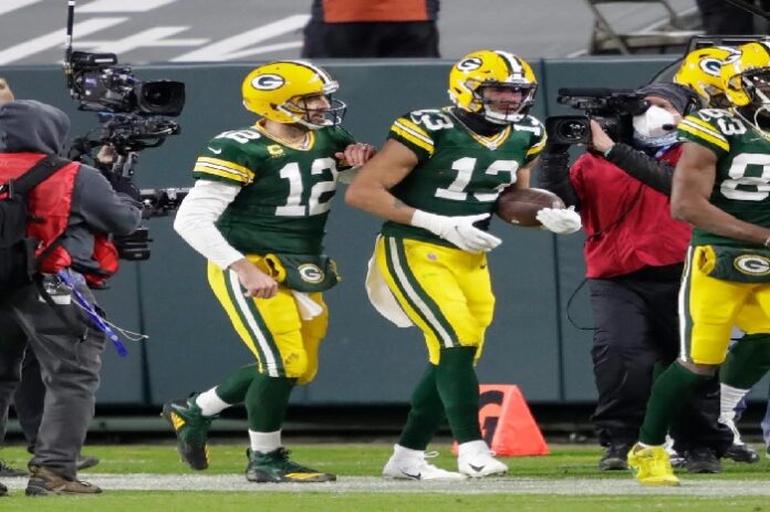 Aaron Rodgers Singles Out Rookie WR as The Next Davante Adams