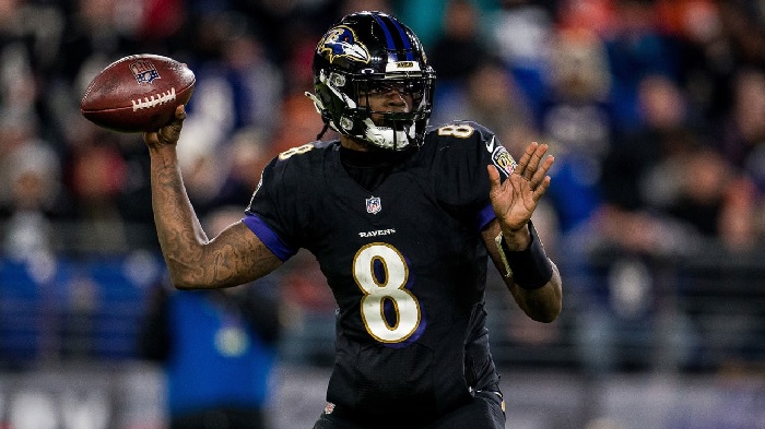 Ravens linked to QB prospect amid stalemate with Lamar Jackson