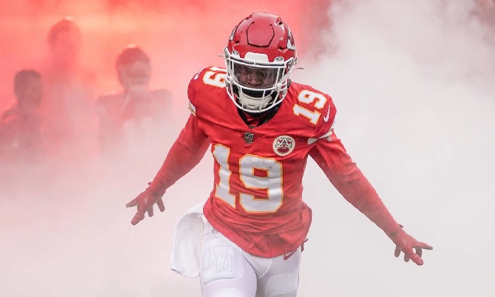 Chiefs GM names surprising No. 1 WR candidate